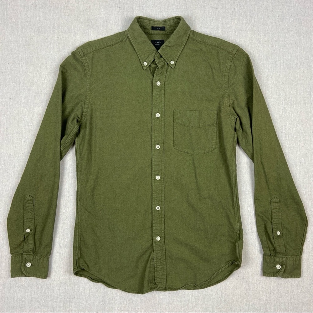 Men’s J. Crew slim fit oxford shirt in size small